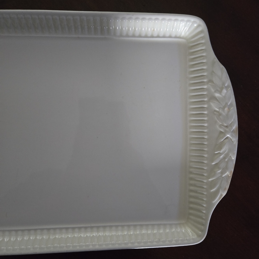 Elegant Wedgewood Serving Tray - Picture 8 of 16